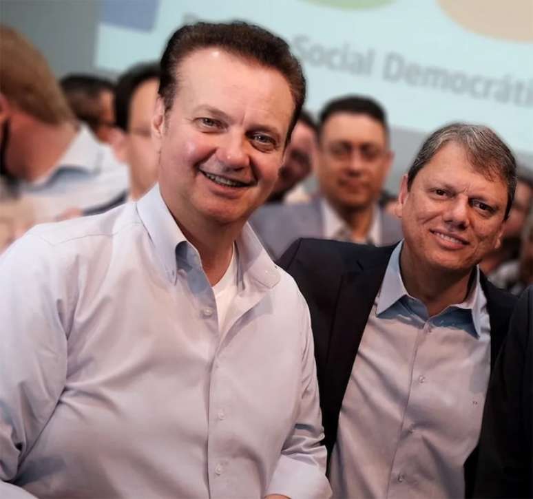 Gilberto Kassab, secret&aacute;rio de Governo e presidente do PSD, e Tarc&iacute;sio de Freitas, governador de SP CREDITO: Reprodu&ccedil;&atilde;o/Twitter