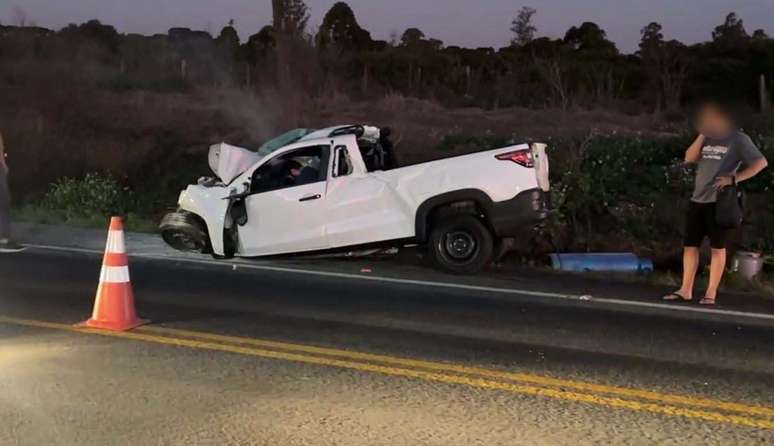 Motorista de picape morre ap&oacute;s forte batida na Rodovia do Xisto.