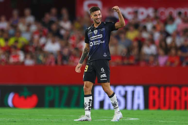 Cruzeiro marca reunião com Del Valle para definir proposta por Lautaro Díaz