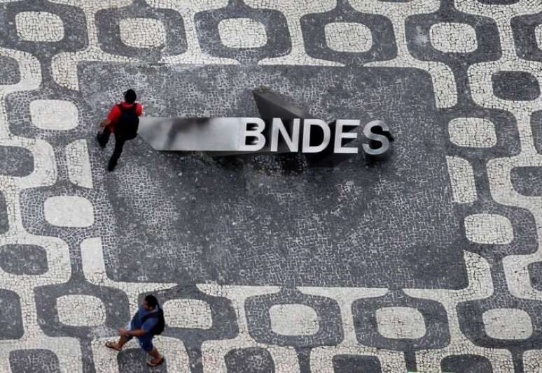 Contratos do BNDES com bancos asiáticos foram celebrados durante a visita da delegação brasileira à China