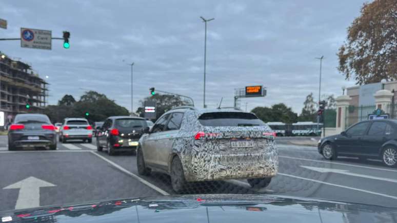 Novo VW Nivus em testes na Argentina