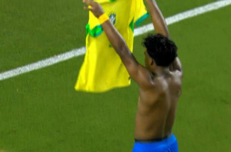 Endrick shines again and Brazil beats Mexico