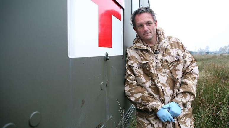 Michael Mosley durante filmagem de documentário para a BBC em 2008