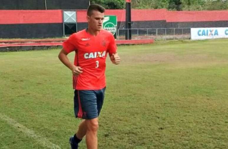 Alexandre Vidal/Flamengo - Legenda: Dener acusa o Flamengo de diagnóstico errado em lesão no joelho