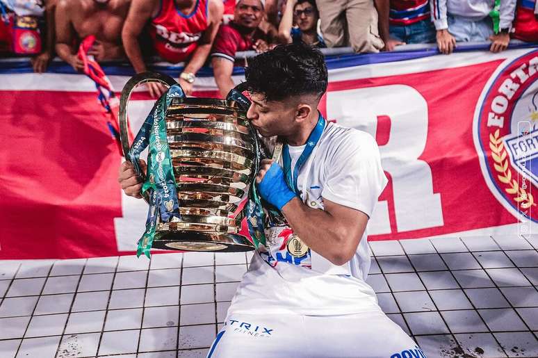 Kervin Andrade conquista primeiro título profissional 