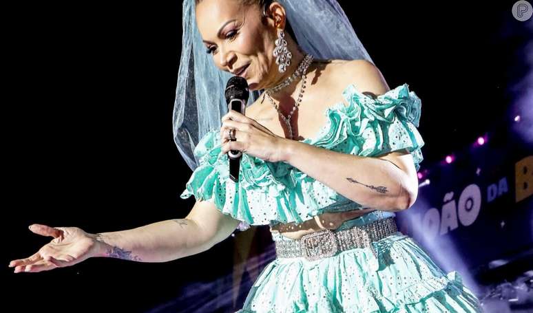 'É frustrante': sem aviso, Solange Almeida é excluída do São João de Campina Grande e expõe incômodo com 'surpresa triste'.