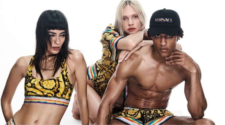 Matheus Hava na campanha da Versace 