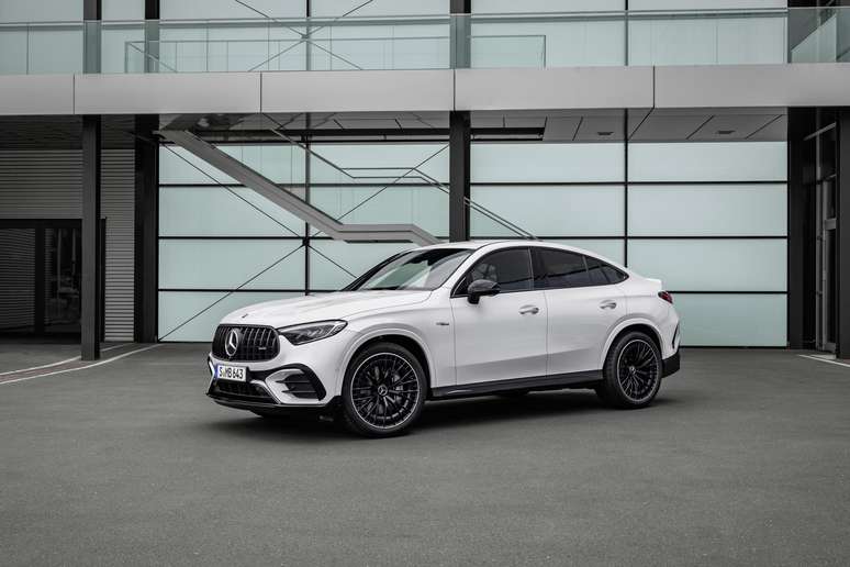 Novo Mercedes-AMG GLC 43 Coupé 4Matic