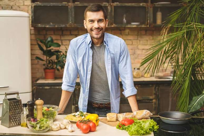 O cuidado com o manuseio dos alimentos ajuda a prevenir doenças