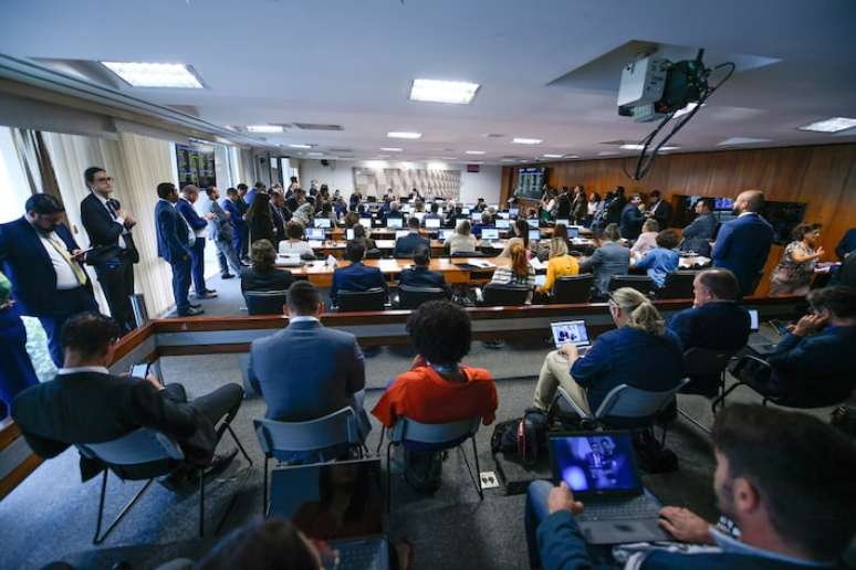 Reunião da Comissão de Constituição e Justiça do Senado