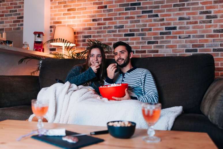 Celebre o Dia dos namorados ao lado do seu amor e curtindo um filme romântico