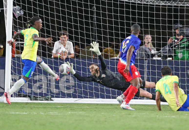 Brasil (Photo by GREGG NEWTON/AFP via Getty Images)