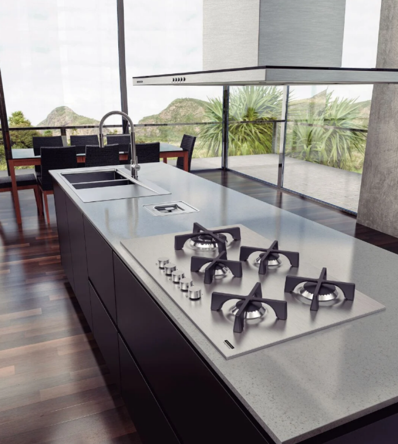 Cooktop a Gás Tramontina Design Collection Penta Inox Flat 5 GX 90 em Aço Inox tem Trempes em Ferro Fundido com Acendimento Automático e 5 Queimadores da Linha Tramontina Design Collection – Foto: Tramontina