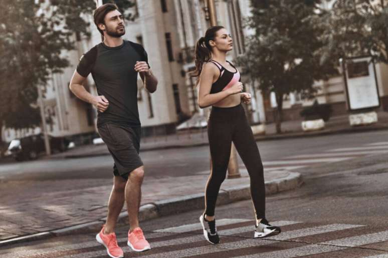 A corrida regular ajuda a aumentar a sensação de bem-estar 