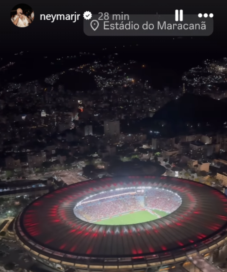 Neymar foi ao Maracanã acompanhar partida do Flamengo