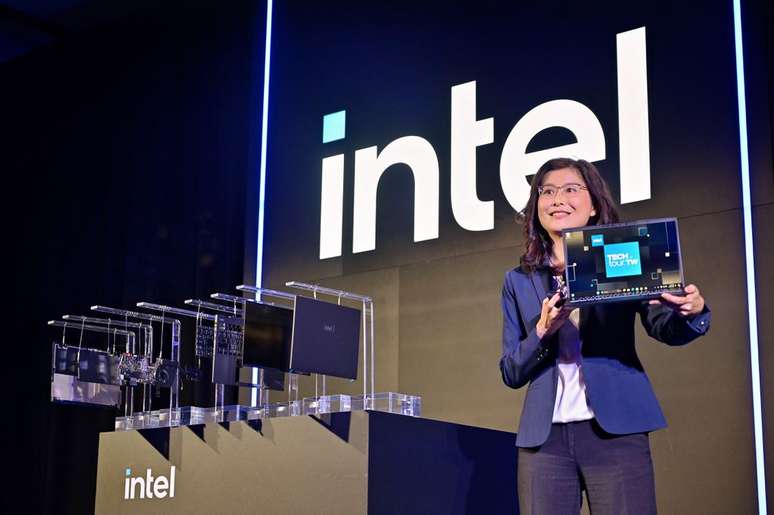 Even with impressive projections for the future, Intel will have to struggle with rivals to stand out in terms of performance (Image: Disclosure/Intel) Even with impressive projections for the future, Intel will have to struggle with rivals to stand out in terms of performance (Image: Disclosure/Intel)