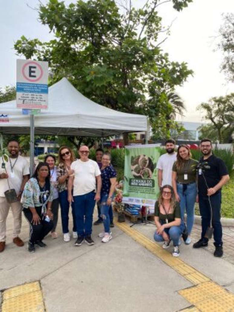 Drive Thru de troca de alimentos por mudas de árvores encerra Semana do  Meio Ambiente em Gravataí