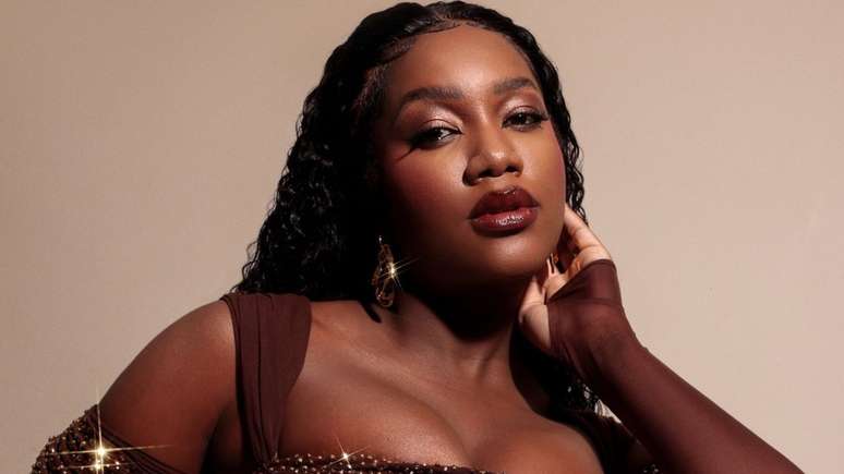 Pregnant, Iza appears with a breathtaking look showing off her big belly;  she looks at the photos!
