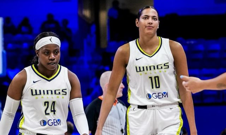 Stephanie Soares em partida do Dallas Wings pela WNBA