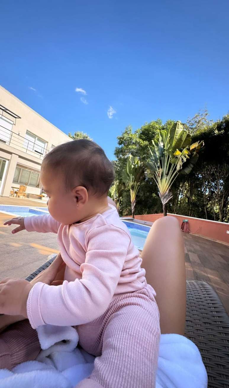 Bruna Biancardi explodes the sweetness network with Mavie’s new click
