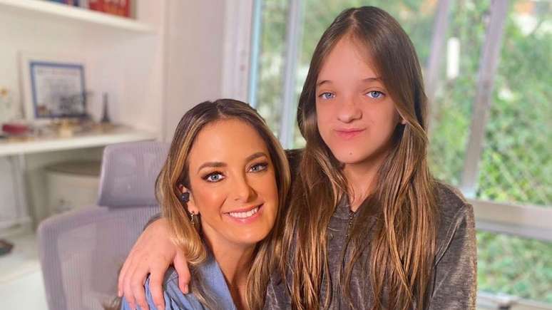 Ticiane Pinheiro and Rafa Justus pose together and enchant the web