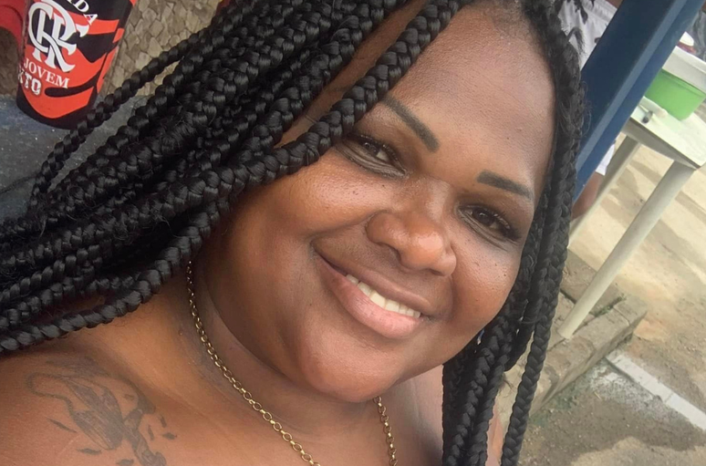 Juliana Lira de Souza Silva foi morta a tiros junto com seu filho, em Nova Iguaçu