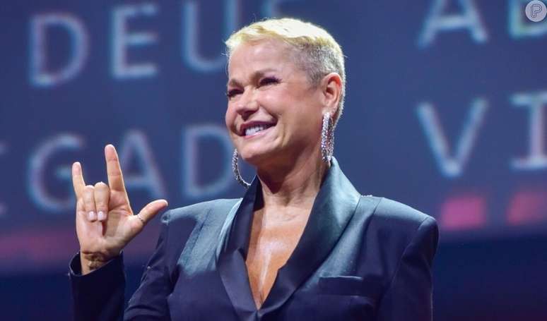 Xuxa passa por 80 procedimentos estéticos em apenas 7 horas em tratamento inovador.