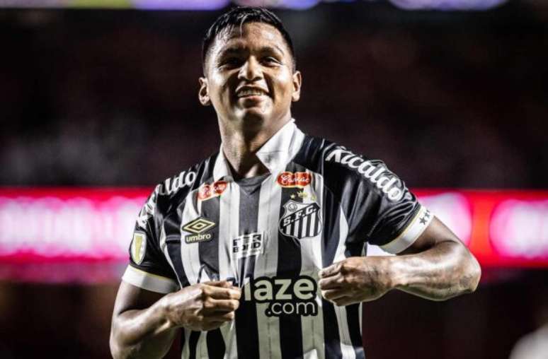 Raul Baretta/ Santos FC. - Legenda: Morelos tem apenas quatro gols pelo Santos