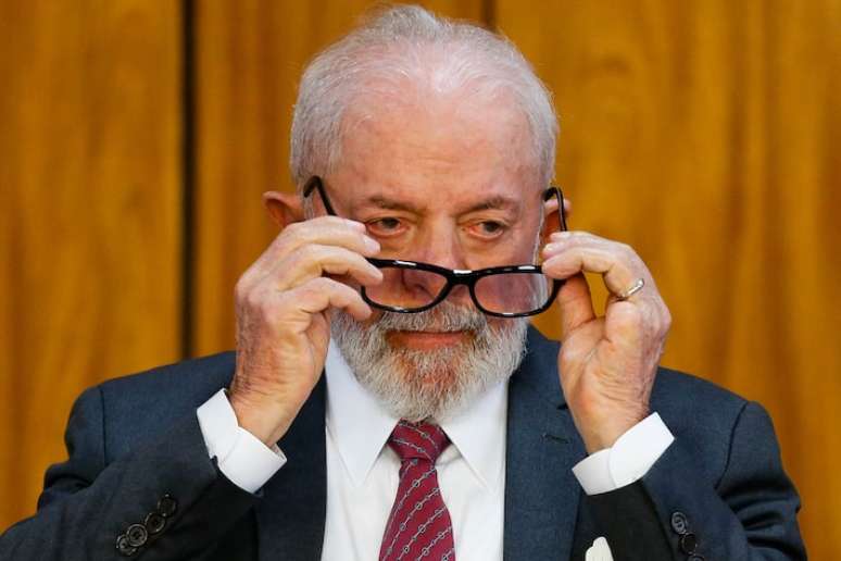 O presidente da República Luiz Inácio Lula da Silva (PT) durante a cerimônia de assinatura de contrato entre o Ministério da Justiça e o BNDES para destinação de recursos do Fundo Amazônia