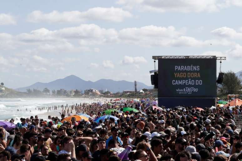 Praia de Itaúna ficou lotada para etapa de Saquarema da WSL em 2023.