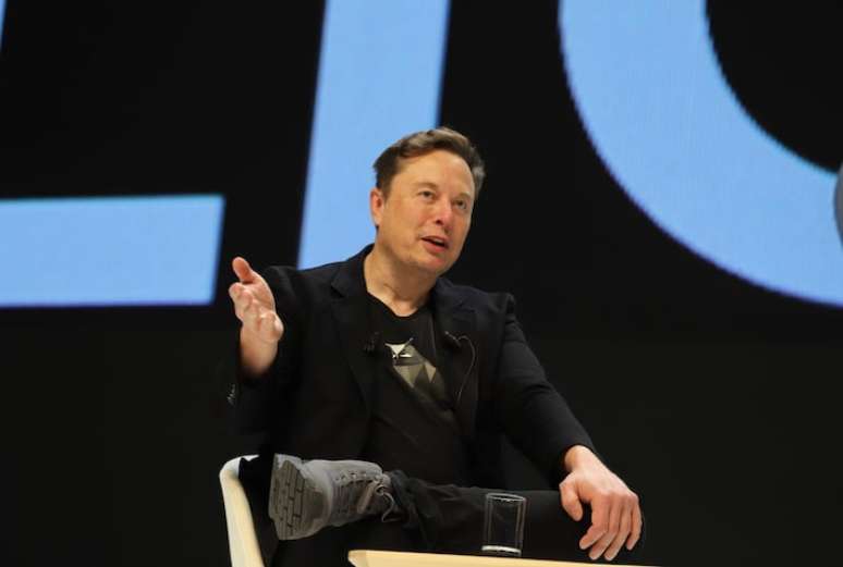 O bilionário Elon Musk lotou o Teatro Lumiére no Palácio dos Festivais do Cannes Lions