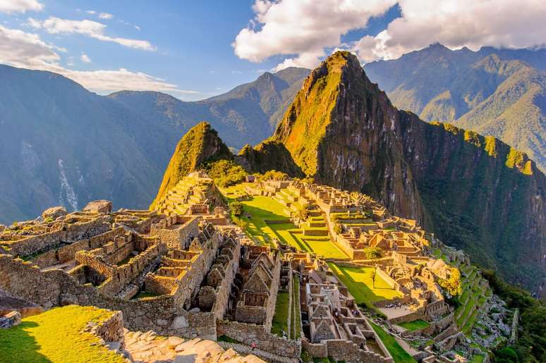 Cusco guarda encantos históricos e surpreende com destinos como Machu Picchu, famosa maravilha arquitetônica