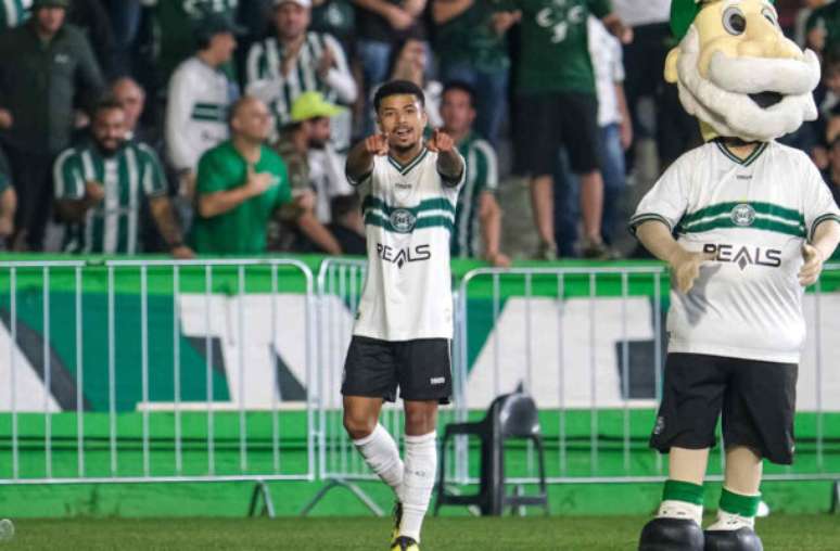 Lucas decidiu para o Coxa – Foto de JP Pacheco | Coritiba