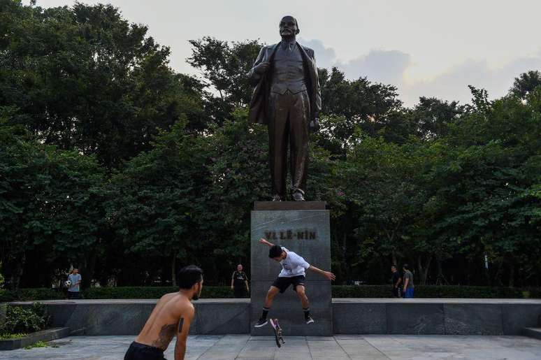 A região central de Hanói possui uma estátua de Lênin