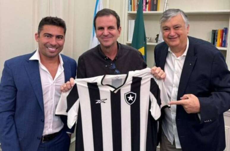 Botafogo se reúne com Eduardo Paes no Rio de Janeiro –