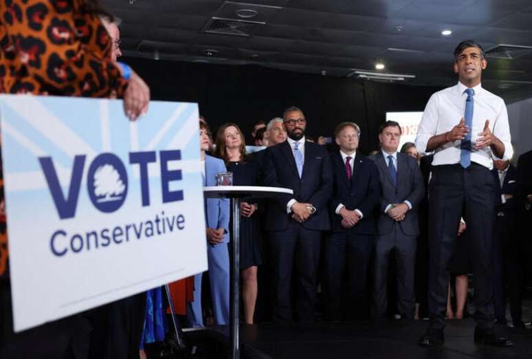 Sunak participa de comício em Londres
22/05/2024
REUTERS/Isabel Infantes