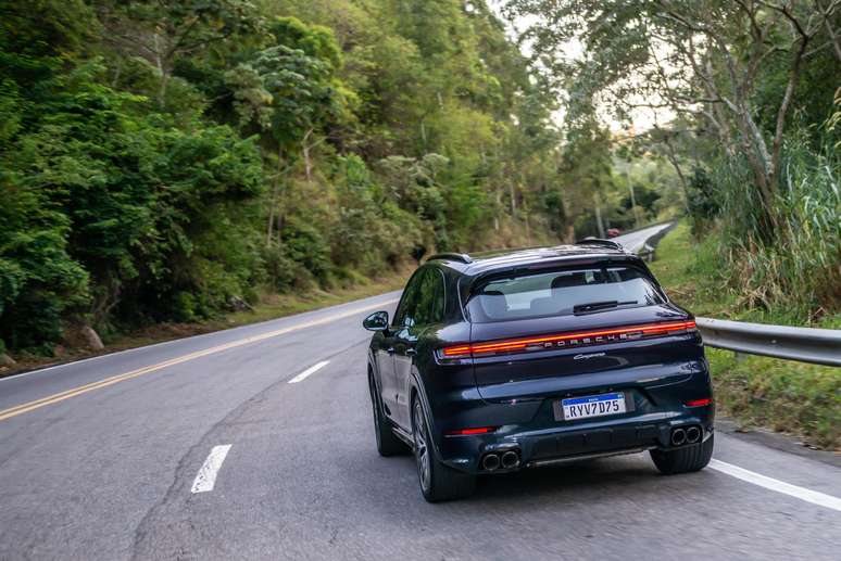 Porsche Cayenne E-Hybrid: aceleração brutal
