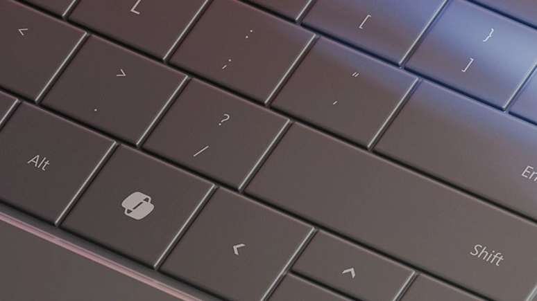 Novos computadores acompanham um botão específico no teclado para abrir o Copilot (Imagem: Divulgação/Microsoft)