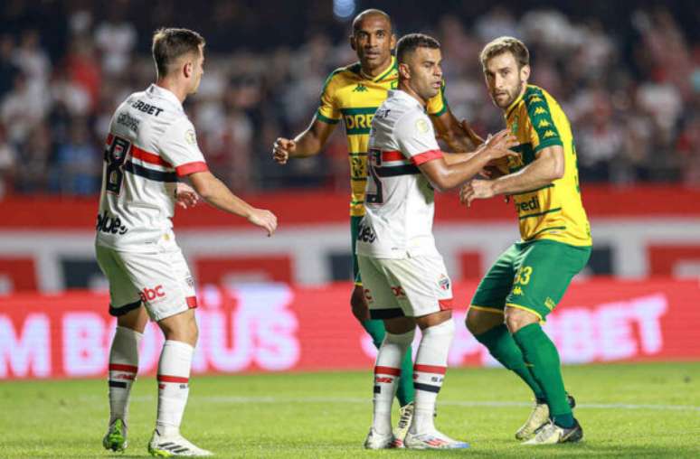 São Paulo não vence há três jogos e liga alerta