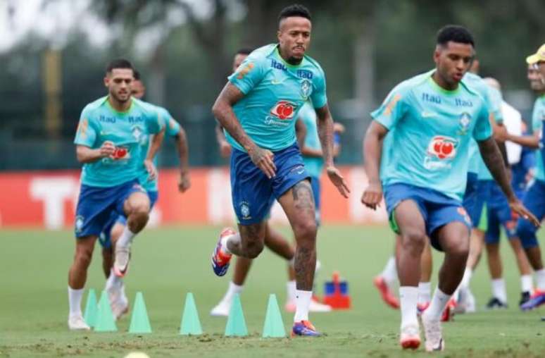 Atualmente, Éder Militão é um dos nomes preferidos por Dorival Júnior –