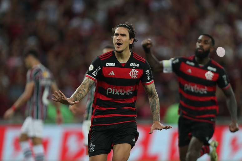 Pedro converte pênalti para o Flamengo. Photo by Wagner Meier/Getty Images