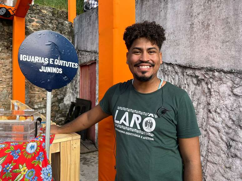 O afrochefe e empreendedor Ronaldo Assis, da LaRô Gastronomia Identitária e Afetiva