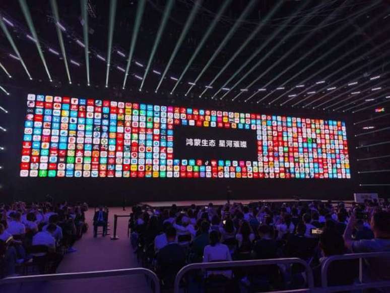 Huawei afirmou que o top 5 mil aplicativos da China já estão presentes no HarmonyOS NEXT (Imagem: Divulgação/Huawei)