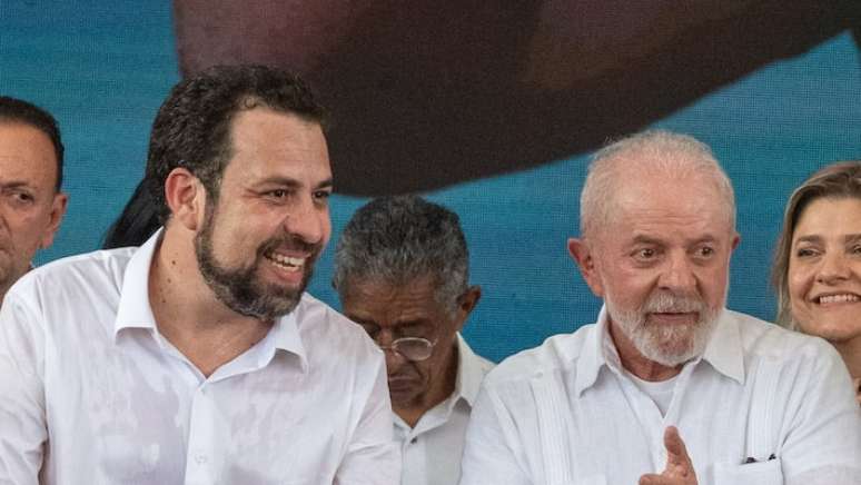 Pré-candidato à Prefeitura de São Paulo, o deputado Guilherme Boulos (PSOL) tem o apoio do presidente Luiz Inácio Lula da Silva na disputa pelo comando da capital paulista.