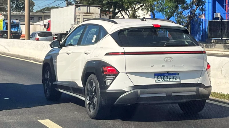 Novo Hyundai Kona flagrado em testes em São Paulo (SP)