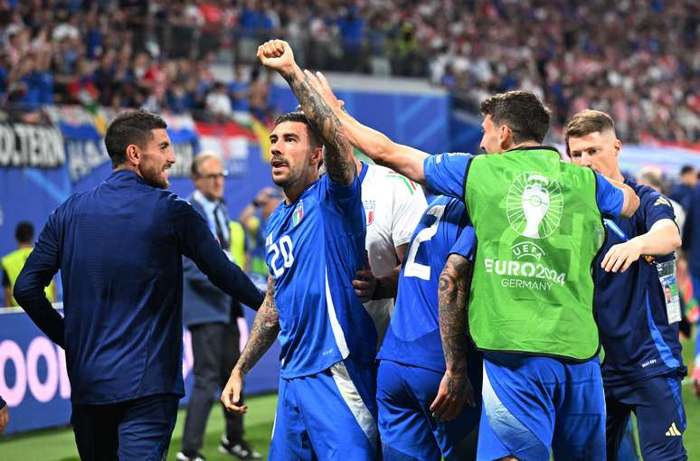 Itália empata com a Croácia