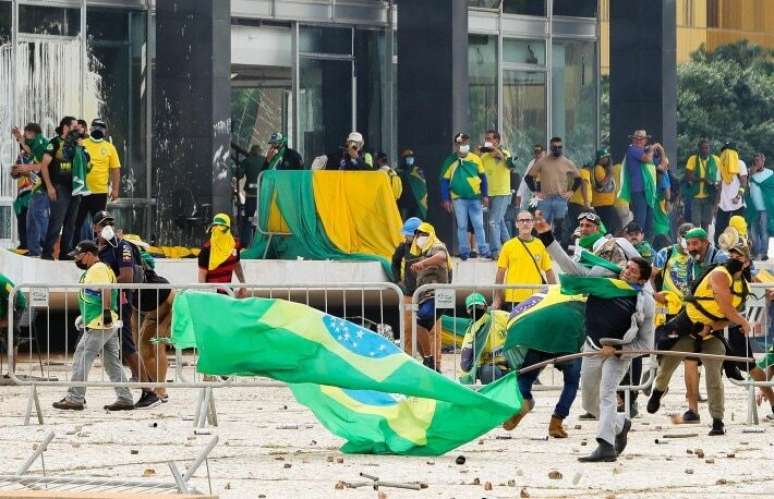 Anistia a terroristas do 8 de Janeiro 'não tem clima', diz Gilmar Mendes