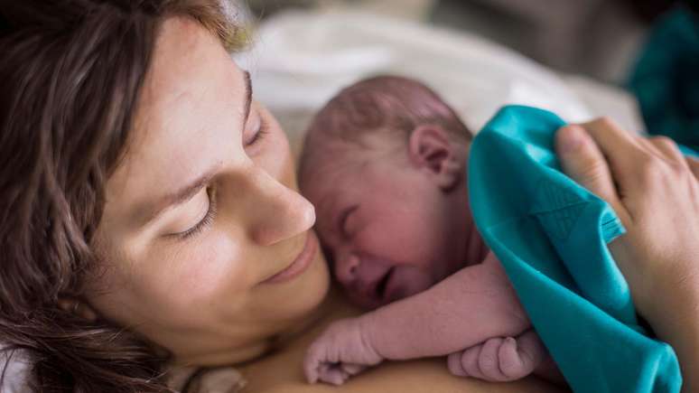 Aumento do tempo gestacional de bebês nascidos durante a janela do Carnaval é fruto do adiamento de partos que, de outra forma, teriam sido realizados através de cesarianas agendadas