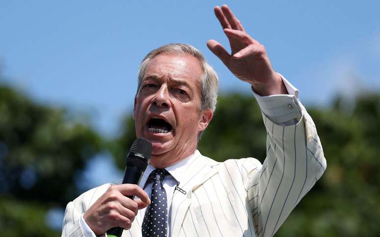 Principal plataforma da campanha de Nigel Farage, do Reform UK, é combater a imigração