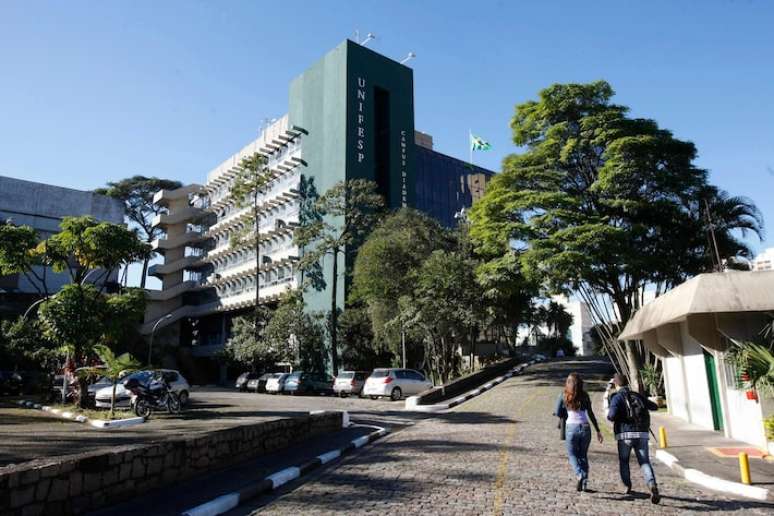 Instituto de Ciências Ambientais, Químicas e Farmacêuticas constitui a unidade universitária do campus Diadema da Unifesp.